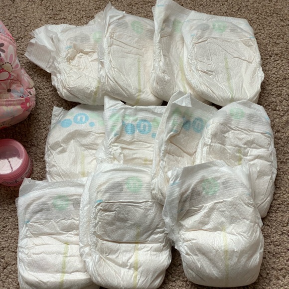 Melissa & Doug Doll Diaper Changing Set & 11 NB diapers 👶 🍼👶🧷 - Picture 9 of 16